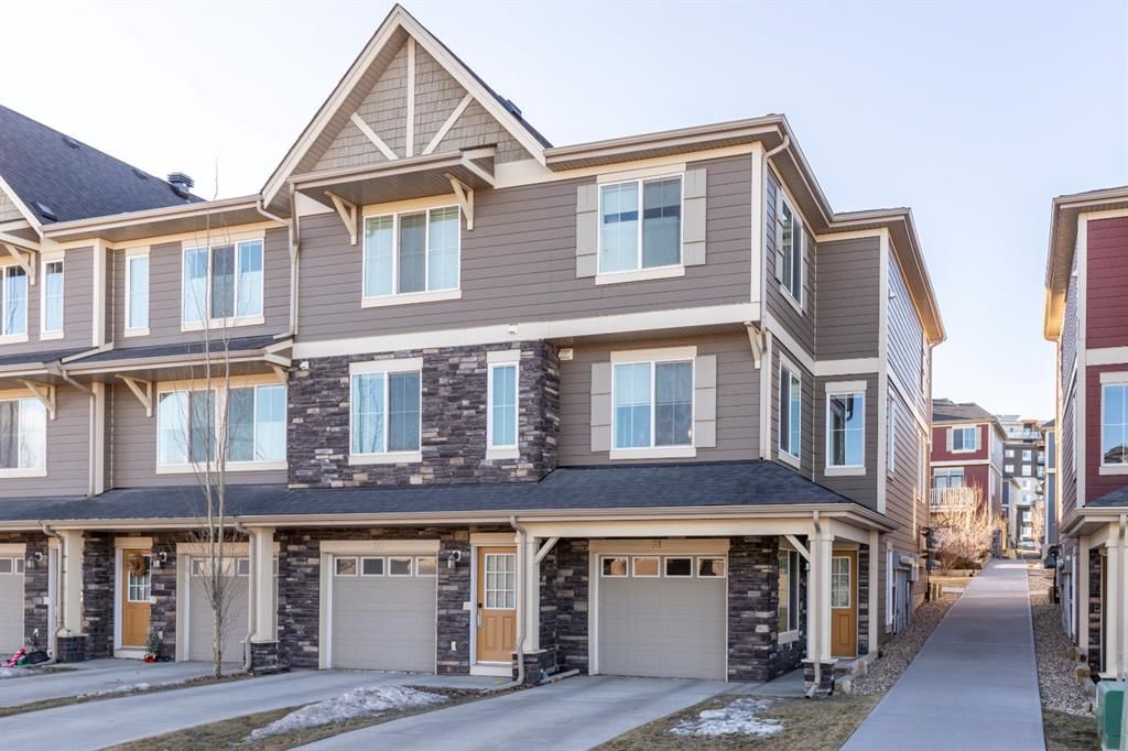 I have sold a property at 61 Kinlea WAY NW in Calgary
